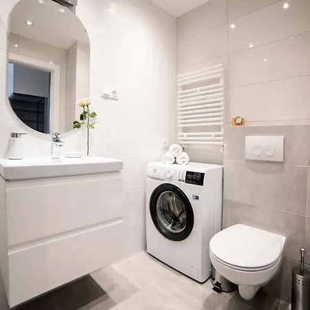 شقة View Apartment-free Parking *