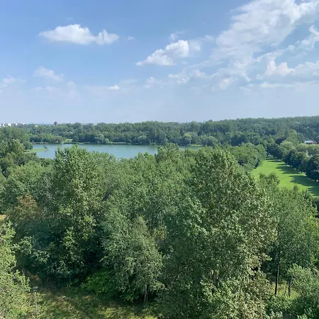 View Apartment-free Parking *